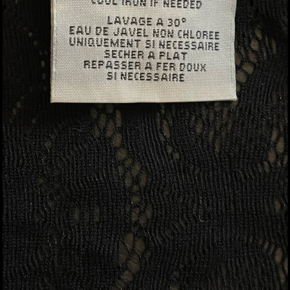 Ralph Lauren Denim & Supply Black V Neck top, Lace Sleeves & Back - Picture 5 of 5